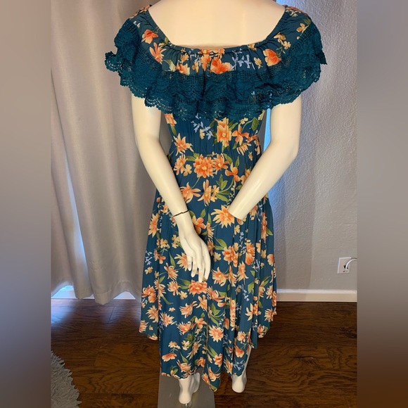 Floral teal print off the shoulders maxi dress - Picture 2 of 2